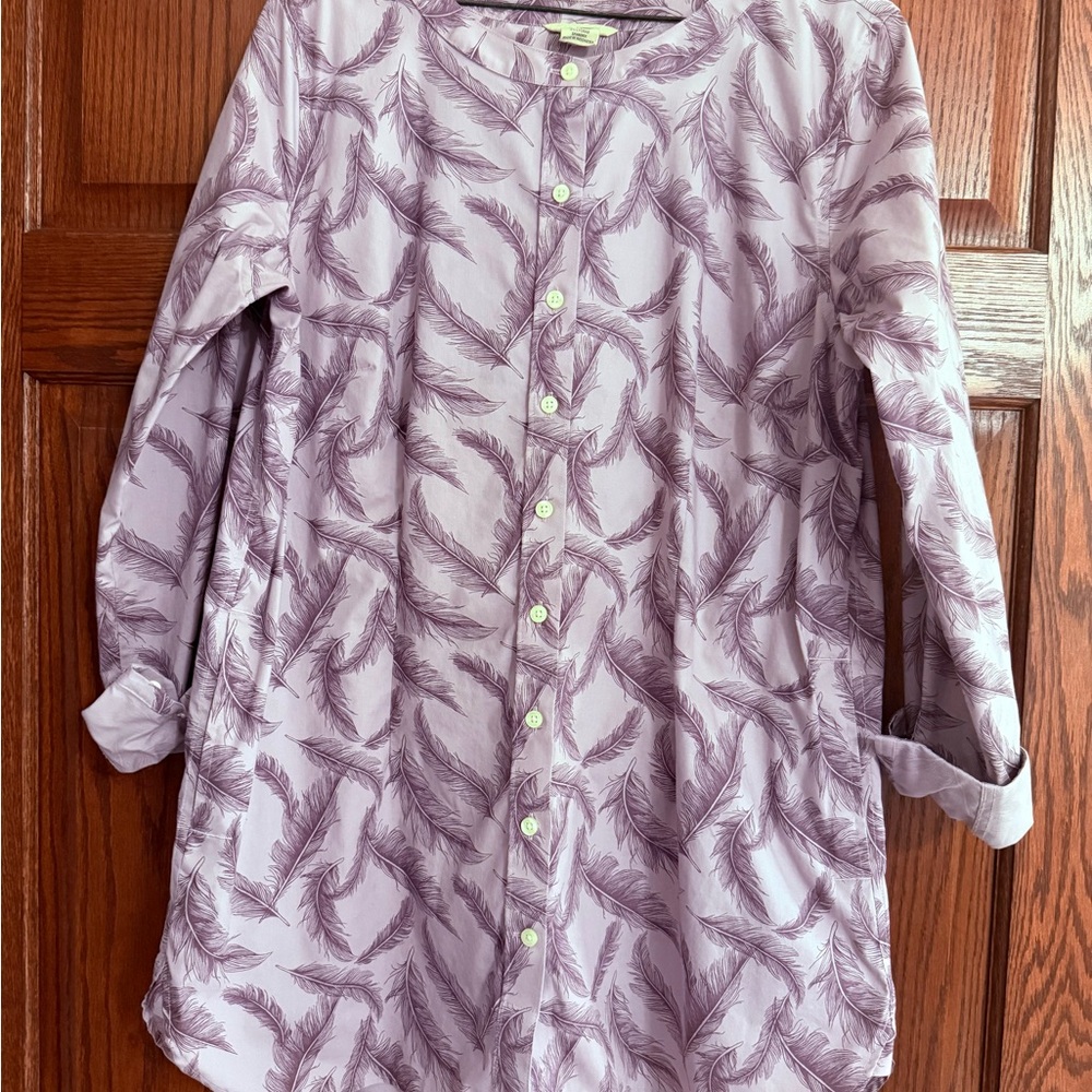 Duluth Trading Co Lavender Feather Print Button Down Shirt